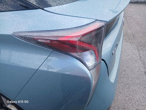 Used 2016 Toyota Prius Four Touring FWD image 14