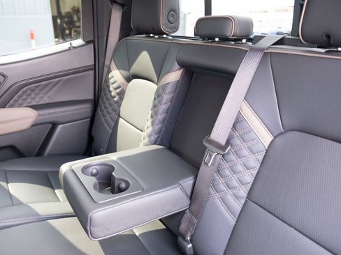 Used 2023 GMC Canyon Denali AWD/4WD image 19
