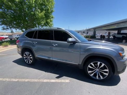 Used 2019 Volkswagen Atlas SEL Premium AWD/4WD image 9