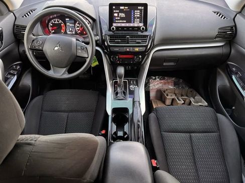 Used 2023 Mitsubishi Eclipse Cross LE image 11