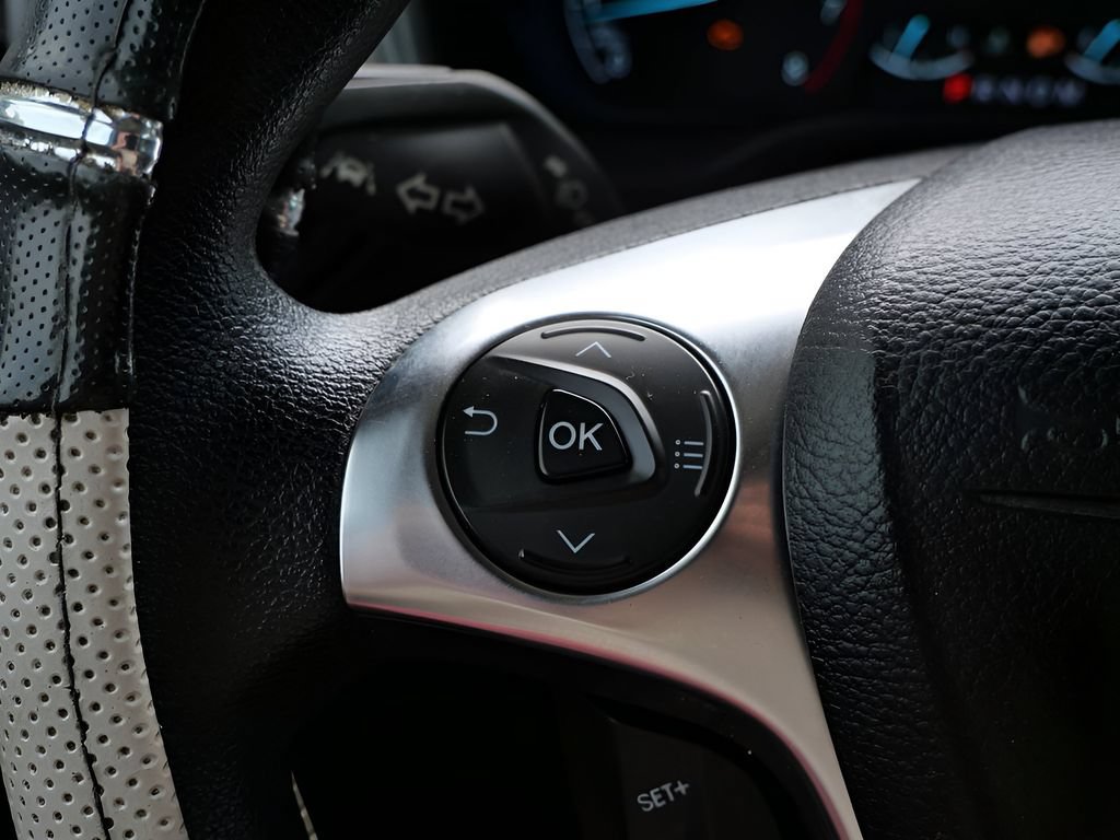 Used 2022 Ford Transit Connect XLT FWD image 18