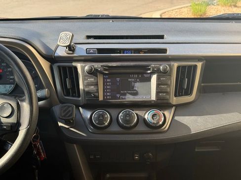 Used 2014 Toyota RAV4 LE AWD/4WD image 15