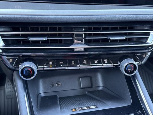 New 2026 Chevrolet Traverse LT w/ Sun and Wheel Package FWD image 62