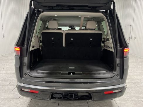 Used 2022 Jeep Wagoneer Series I image 27