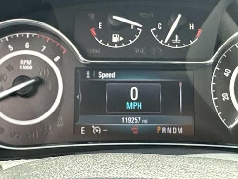 Used 2016 Buick Regal FWD image 11