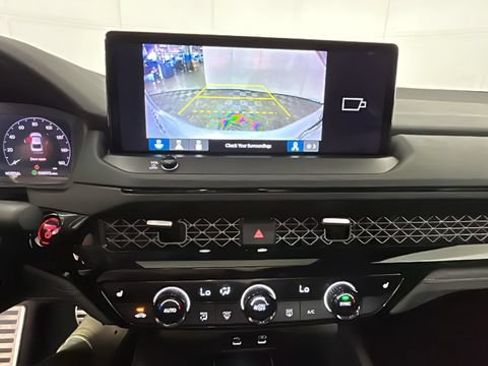 Used 2025 Honda Accord Sport image 24