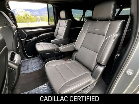 Used 2025 Cadillac Escalade ESV Sport w/ Touring Package AWD/4WD image 19