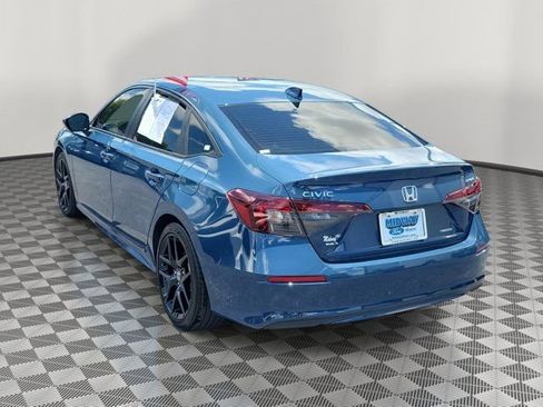 Used 2025 Honda Civic Sport image 4