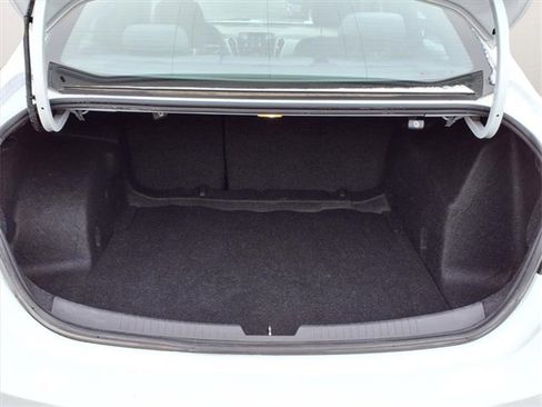 Certified 2022 Chevrolet Malibu LS image 24