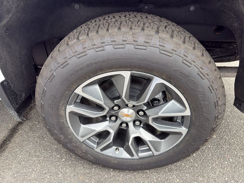 New 2026 Chevrolet Silverado 1500 LT w/ Z71 Off-Road Package image 26