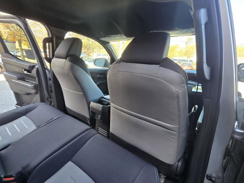 New 2025 Toyota Tacoma TRD Off-Road image 17