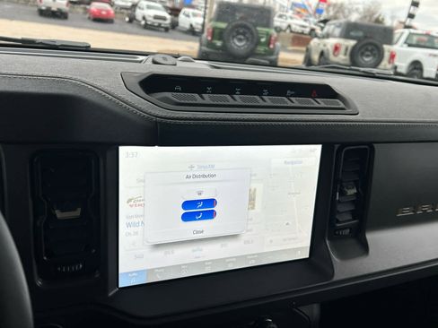 New 2025 Ford Bronco Badlands image 49