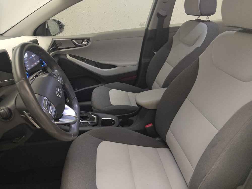 Used 2020 Hyundai Ioniq SEL FWD image 17