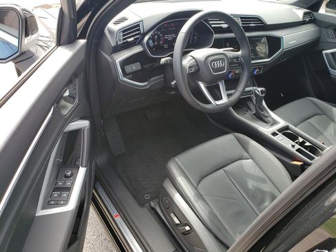 Used 2025 Audi Q3 2.0T Premium Plus w/ Premium Plus Package image 13