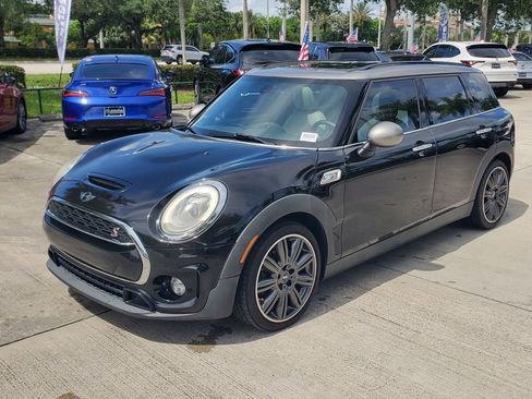 Used 2017 MINI Cooper Clubman S FWD image 3