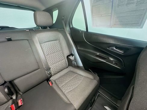 Used 2020 Chevrolet Equinox LT w/ Driver Convenience Package image 14
