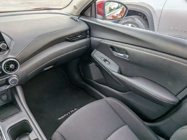 Used 2025 Nissan Sentra SV FWD image 17