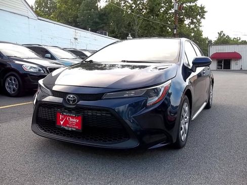 Used 2020 Toyota Corolla LE FWD image 1