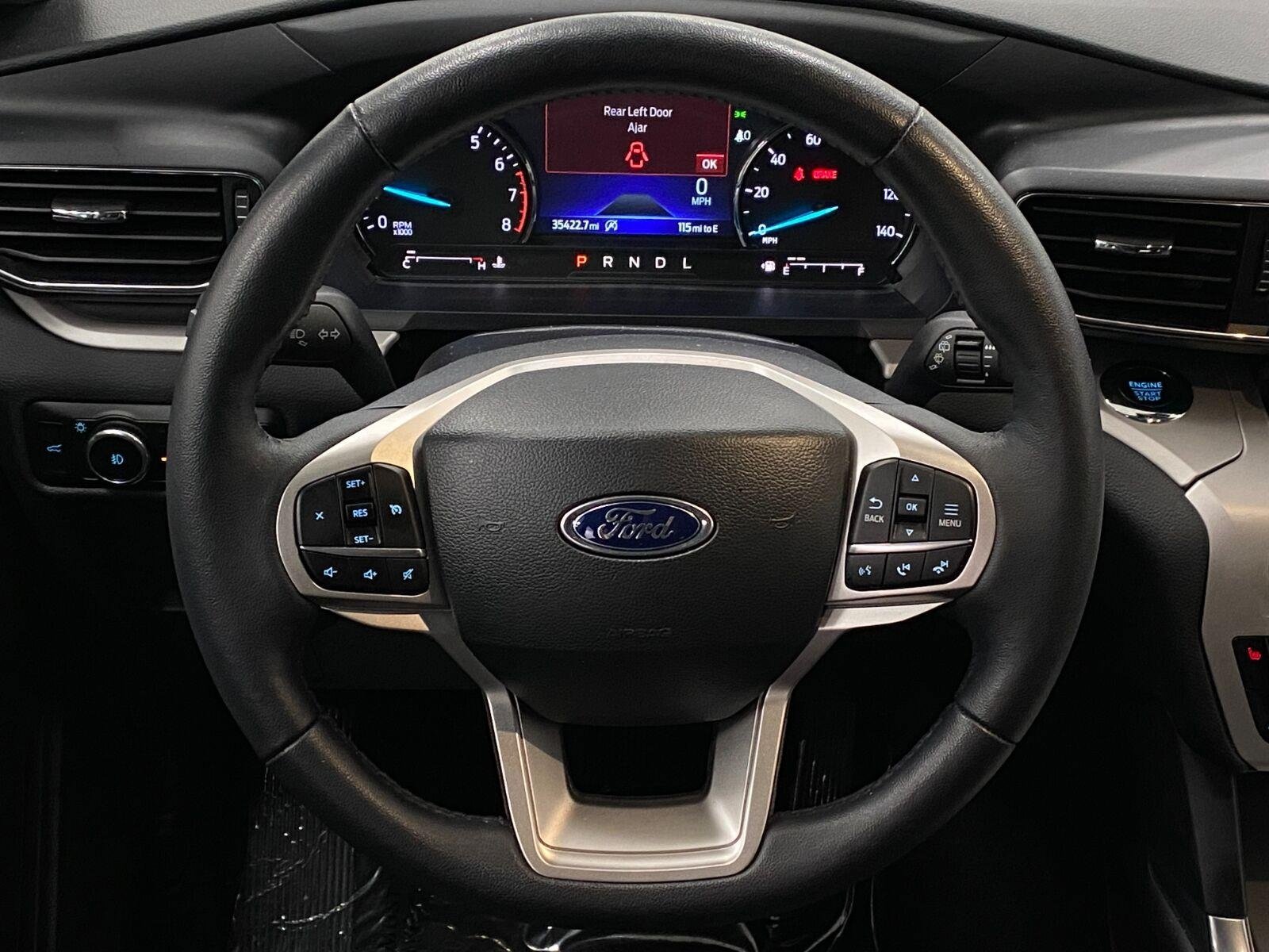 Used 2024 Ford Explorer XLT w/ Equipment Group 202A AWD/4WD image 15