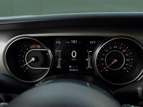 Used 2021 Jeep Wrangler Unlimited Sahara image 16