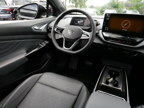 Used 2023 Volkswagen ID.4 Pro S AWD/4WD image 9
