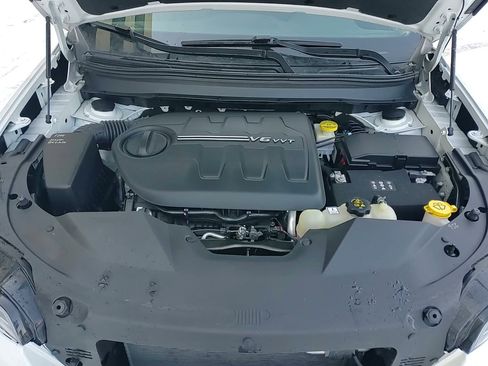 Used 2022 Jeep Cherokee Limited image 14