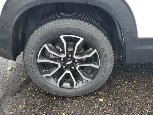 Used 2023 Chevrolet TrailBlazer ACTIV w/ Convenience Package AWD/4WD image 5