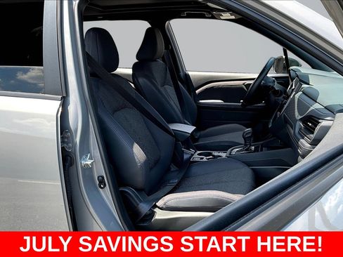Used 2025 Subaru Forester Premium AWD/4WD image 38