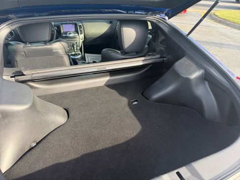 Used 2020 Nissan 370Z Touring Sport image 18