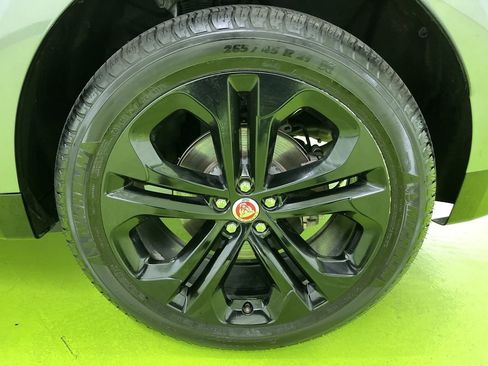 Used 2023 Jaguar F-PACE S image 15