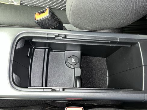 Used 2019 Dodge Journey SE image 22