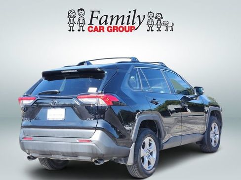 Used 2025 Toyota RAV4 XLE FWD image 4