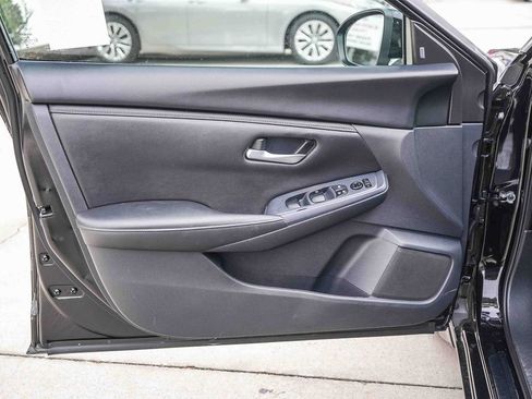Used 2024 Nissan Sentra SV FWD image 21