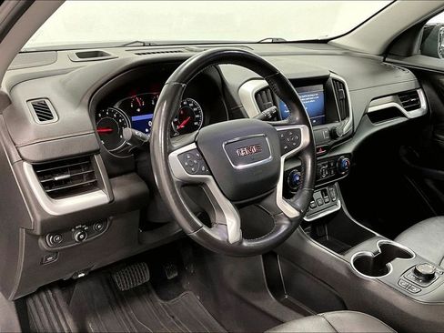 Used 2020 GMC Terrain SLT w/ Preferred Package image 16
