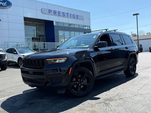 Used 2024 Jeep Grand Cherokee L Laredo image 18