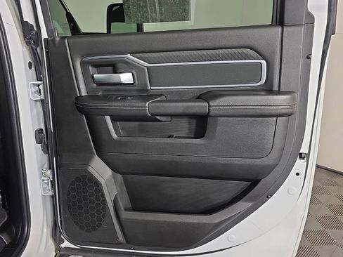 Certified 2026 RAM 2500 Big Horn AWD/4WD image 39