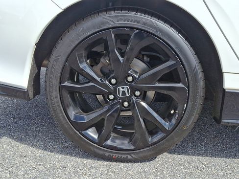 Used 2019 Honda Civic Sport image 8