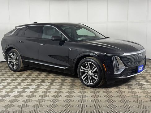 Used 2024 Cadillac Lyriq Luxury AWD/4WD image 47
