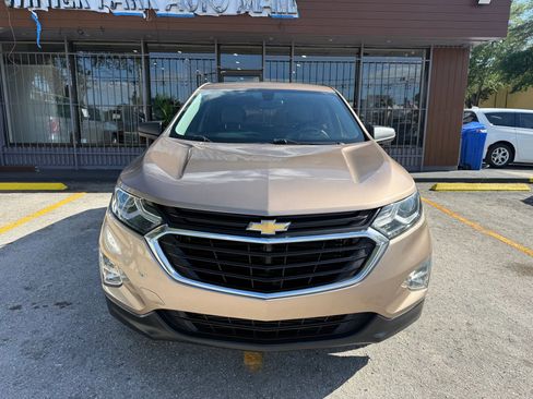 Used 2019 Chevrolet Equinox LS image 2