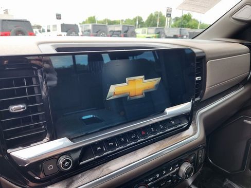 Used 2022 Chevrolet Silverado 1500 LTZ image 15