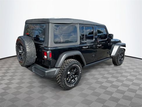 Used 2022 Jeep Wrangler Unlimited Willys image 8