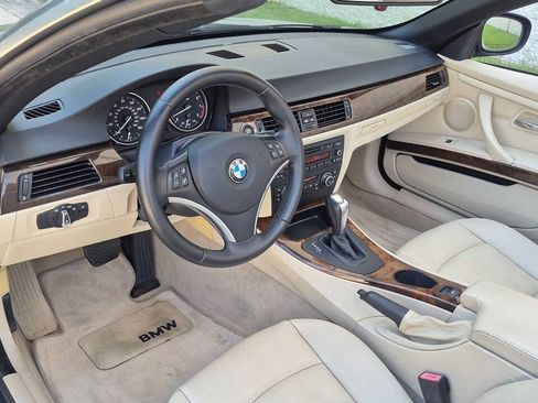 Used 2010 BMW 328i Convertible RWD image 38