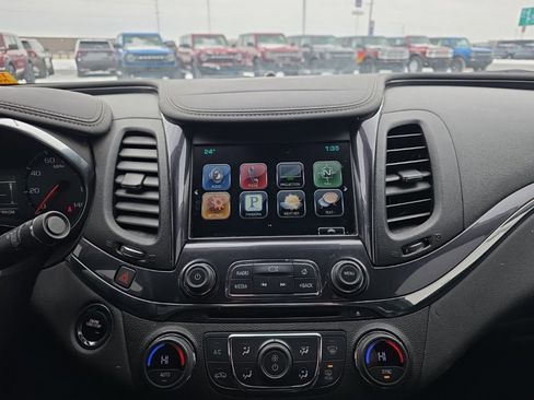 Used 2016 Chevrolet Impala LT w/ Leather Package image 12