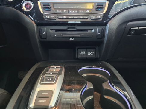 Used 2021 Honda Pilot Touring image 24