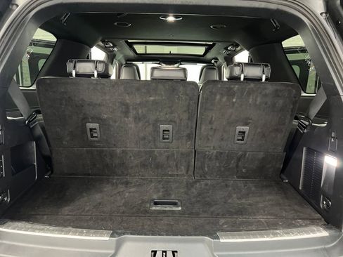 Used 2024 Lincoln Navigator Reserve image 38