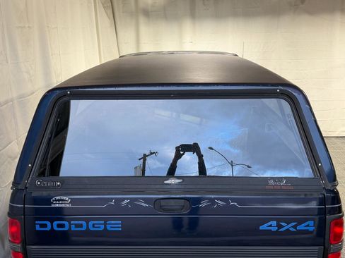 Used 1994 Dodge Ram 1500 Truck 4x4 Regular Cab image 6