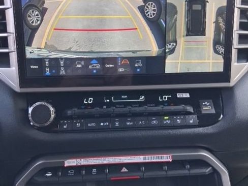 Used 2025 Toyota Sequoia Limited AWD/4WD image 38