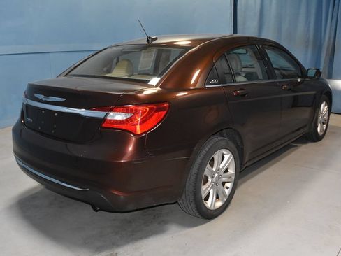 Used 2012 Chrysler 200 Touring FWD image 20