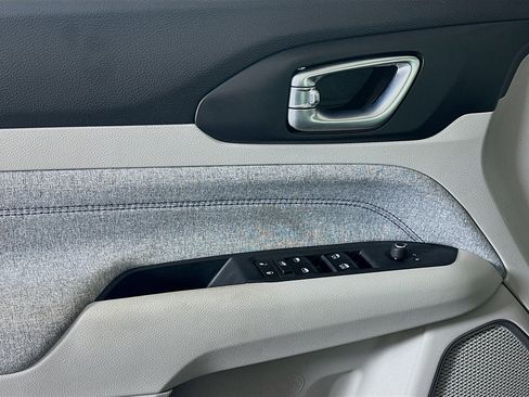 Used 2023 Jeep Compass Latitude w/ Convenience Group AWD/4WD image 15