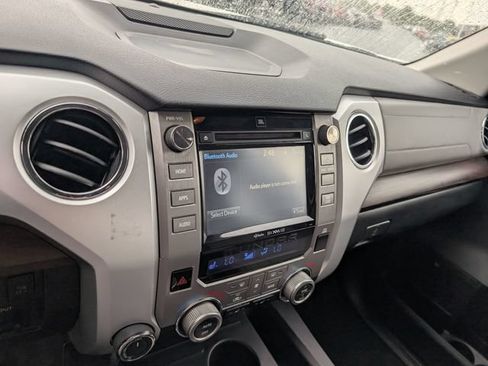 Used 2018 Toyota Tundra Limited w/ Limited Premium Package AWD/4WD image 21